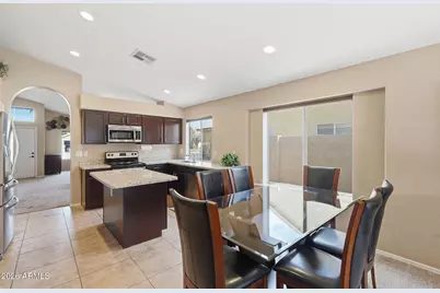 7533 E Navarro Avenue, Mesa, AZ 85209 - Photo 9