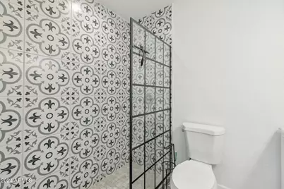 2230 E Clarendon Avenue, Phoenix, AZ 85016 - Photo 29