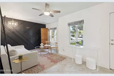 2230 E Clarendon Avenue, Phoenix, AZ 85016 - Photo 7