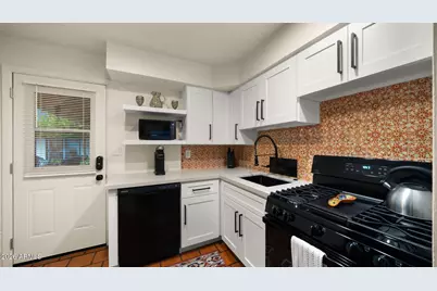 6950 E Earll Drive, Scottsdale, AZ 85251 - Photo 27