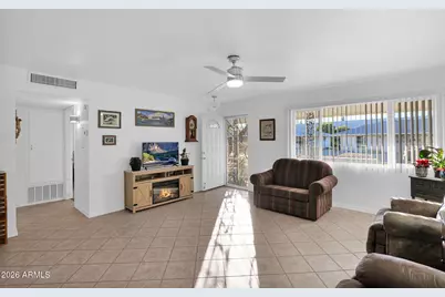 10712 W Camelot Circle, Sun City, AZ 85351 - Photo 5