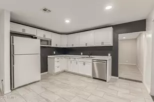 6025 S 13th St, Phoenix, AZ 85042 - Photo 19