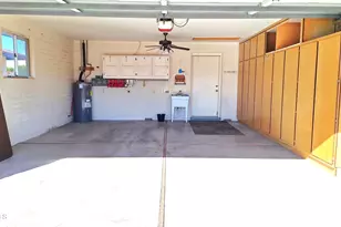 8350 E Lakeview Ave, Mesa, AZ 85209 - Photo 17