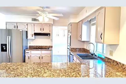 8350 E Lakeview Avenue, Mesa, AZ 85209 - Photo 5