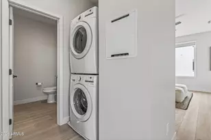 2601 E Clarendon Ave, Phoenix, AZ 85016 - Photo 25