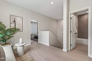 2601 E Clarendon Ave, Phoenix, AZ 85016 - Photo 29