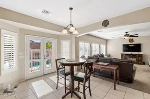 17837 W Watson Ln, Surprise, AZ 85388 - Photo 9