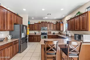 17837 W Watson Ln, Surprise, AZ 85388 - Photo 3