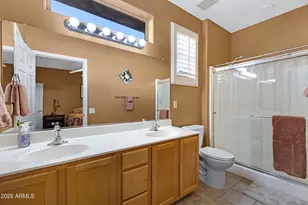 19253 N Hunters Run, Surprise, AZ 85387 - Photo 21