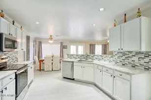 2210 E Paraiso Dr, Phoenix, AZ 85024 - Photo 13