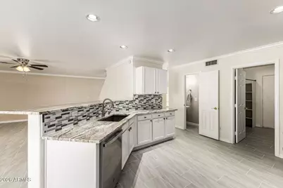 2210 E Paraiso Drive, Phoenix, AZ 85024 - Photo 9