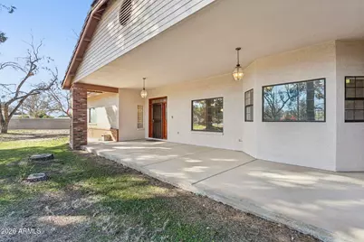 7002 W Surrey Avenue, Peoria, AZ 85381 - Photo 9