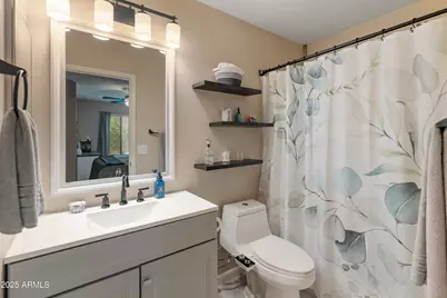 927 W Wendy Way, Gilbert, AZ 85233 - Photo 17