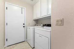 10910 W Mohawk Ln, Peoria, AZ 85373 - Photo 27