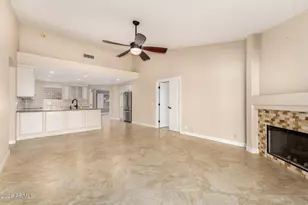 10910 W Mohawk Ln, Peoria, AZ 85373 - Photo 15