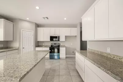 20435 W Mountain Sage Drive, Buckeye, AZ 85326 - Photo 9