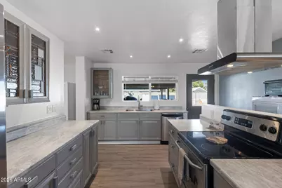 610 E Estevan Avenue, Apache Junction, AZ 85119 - Photo 3