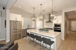 2048 E Park View Ln, Phoenix, AZ 85024 - Photo 13