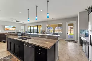 8424 N 194th Dr, Waddell, AZ 85355 - Photo 13