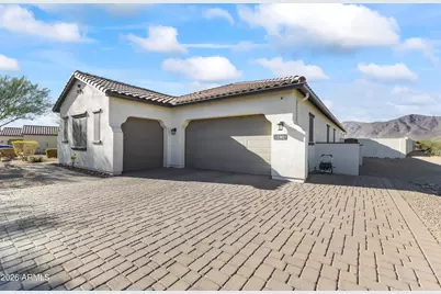 8424 N 194th Drive, Waddell, AZ 85355 - Photo 3