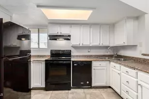 16402 N 31st St, Phoenix, AZ 85032 - Photo 7