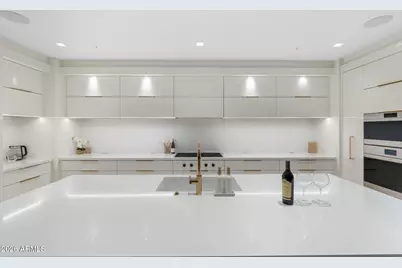 6587 N Palmeraie Boulevard #2015, Paradise Valley, AZ 85253 - Photo 5