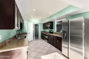 3807 E Cathedral Rock Dr, Phoenix, AZ 85044 - Photo 11