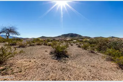 10817 S Sunset Drive #32, Goodyear, AZ 85338 - Photo 1