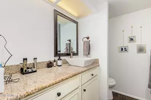 4394 N 36th St, Phoenix, AZ 85018 - Photo 9