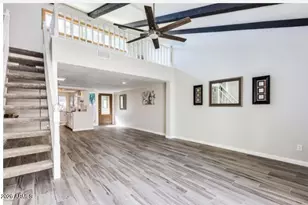 2 E Loma Ln, Phoenix, AZ 85020 - Photo 11