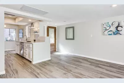 2 E Loma Lane, Phoenix, AZ 85020 - Photo 5