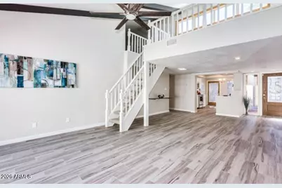 2 E Loma Lane, Phoenix, AZ 85020 - Photo 1