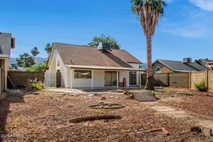 1710 E Greenway Cir, Phoenix, AZ 85042 - Photo 27