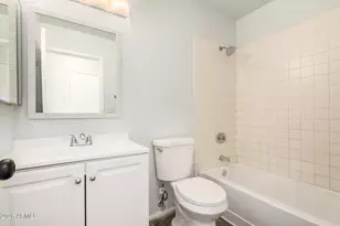 1710 E Greenway Cir, Phoenix, AZ 85042 - Photo 21