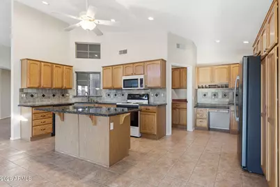 15777 W Earll Drive, Goodyear, AZ 85395 - Photo 11