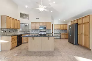 15777 W Earll Dr, Goodyear, AZ 85395 - Photo 9