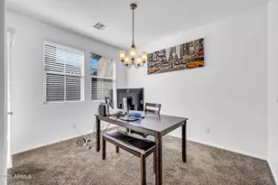 2121 N 77th Dr, Phoenix, AZ 85035 - Photo 17