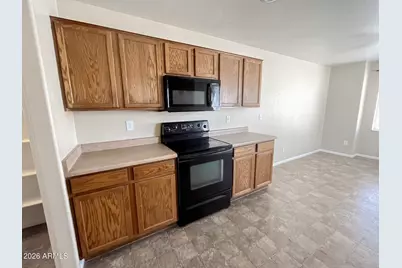 22693 N Davis Way, Maricopa, AZ 85138 - Photo 11