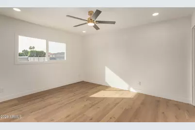 516 E Greenway Drive, Tempe, AZ 85282 - Photo 13