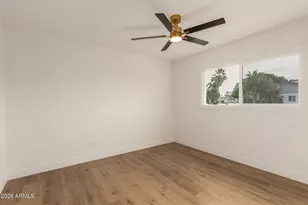 516 E Greenway Dr, Tempe, AZ 85282 - Photo 17