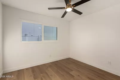 516 E Greenway Drive, Tempe, AZ 85282 - Photo 11