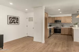 516 E Greenway Dr, Tempe, AZ 85282 - Photo 3