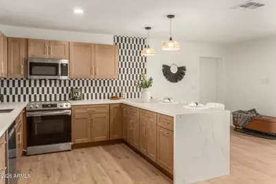 516 E Greenway Drive, Tempe, AZ 85282 - Photo 5