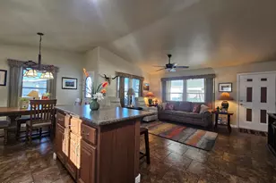 650 N Hawes Rd, Mesa, AZ 85207 - Photo 17