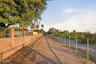 10555 E Bella Vista Dr, Scottsdale, AZ 85258 - Photo 49