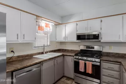 10401 N Cave Creek Road #50, Phoenix, AZ 85020 - Photo 9