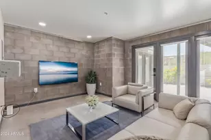 129 N 11th Ave, Phoenix, AZ 85007 - Photo 1