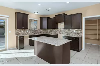 5833 W Hidalgo Avenue, Laveen, AZ 85339 - Photo 7