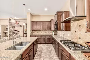 7242 W Rowel Rd, Peoria, AZ 85383 - Photo 7