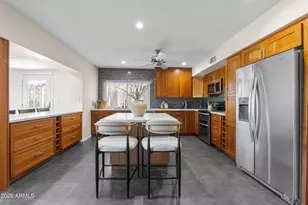 1608 E Weathervane Ln, Tempe, AZ 85283 - Photo 9